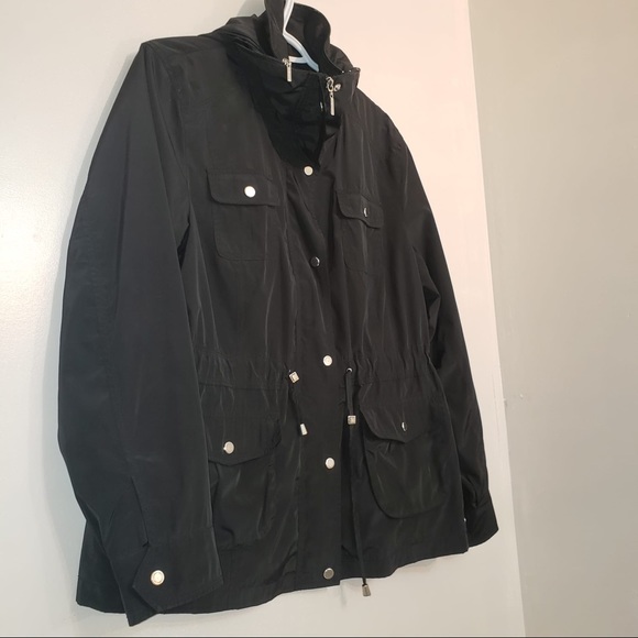 🧩All Black Waterproof Silver Full Women's Jacket - Picture 3 of 15